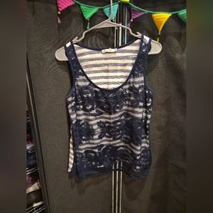 ⛵️ Ricki's Navy and Cream Lace Tank Top 💙🤍
